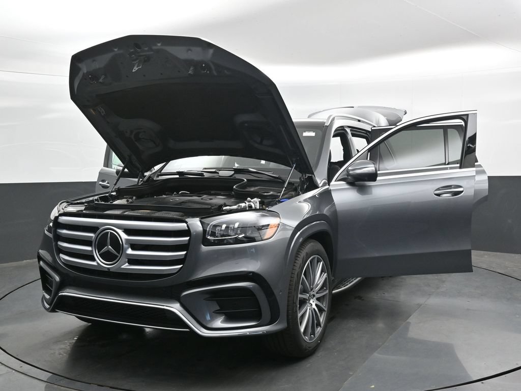 New 2026 Mercedes-Benz GLS 580 4MATIC image 43