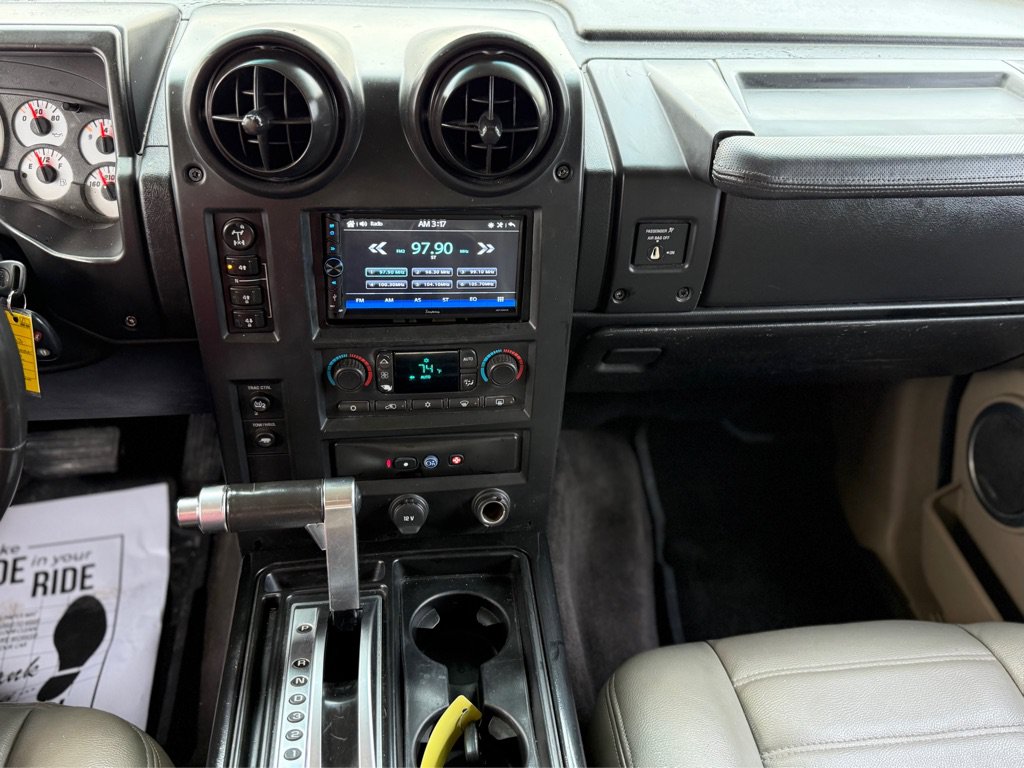 Used 2003 HUMMER H2 w/ Preferred Equipment Group AWD/4WD image 12