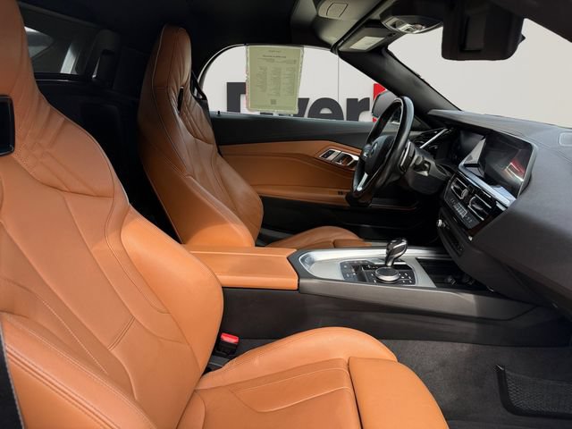Used 2021 BMW Z4 sDrive30i w/ Convenience Package RWD image 17
