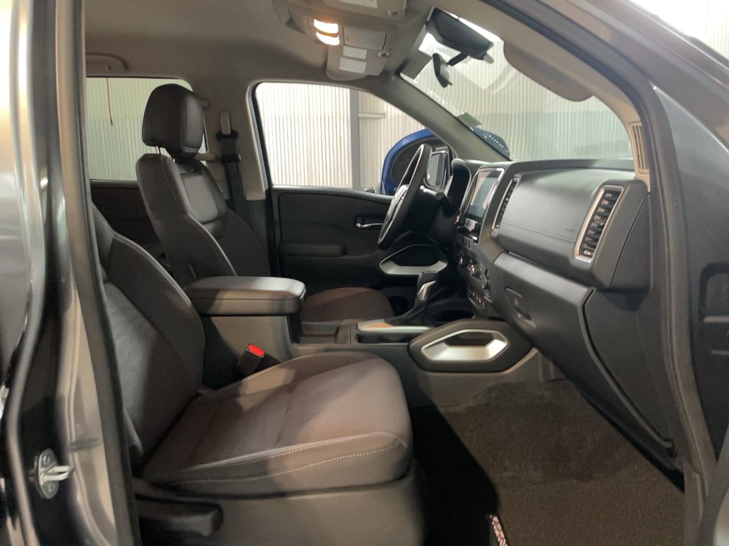 Used 2024 Nissan Frontier SV w/ SV Convenience Package AWD/4WD image 20