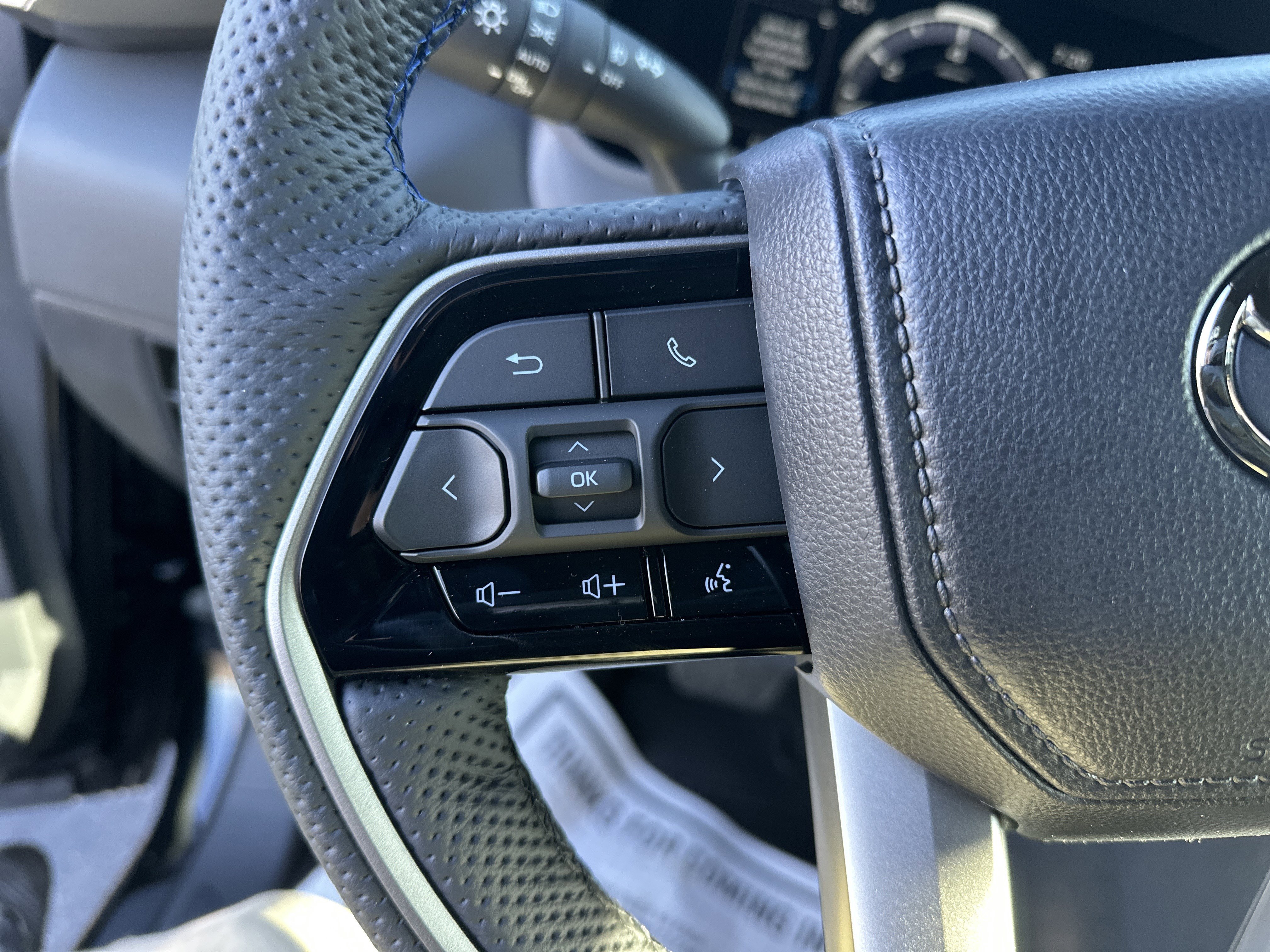 Used 2026 Toyota Tundra Platinum image 24