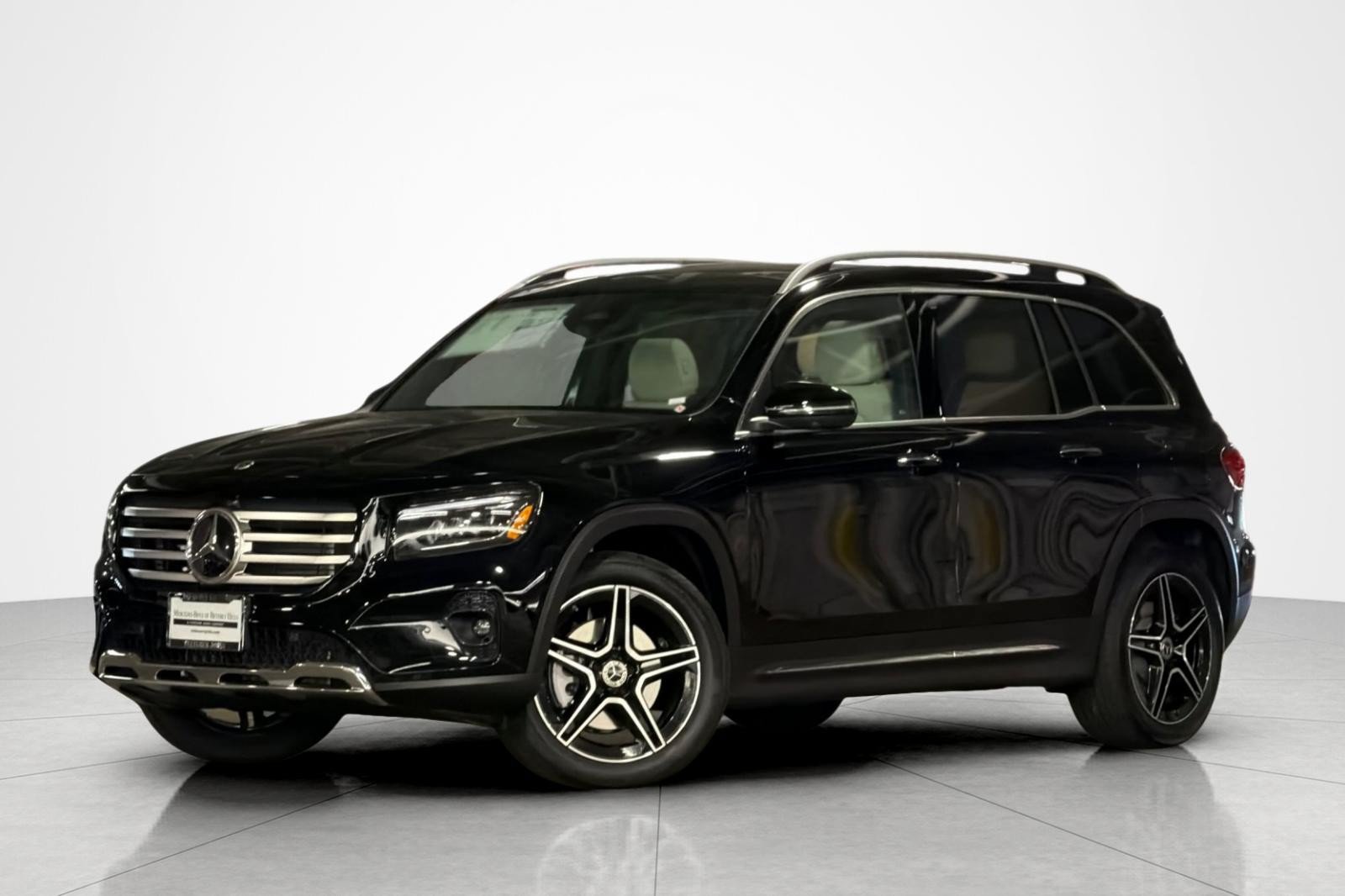 New 2026 Mercedes-Benz GLB 250 image 1