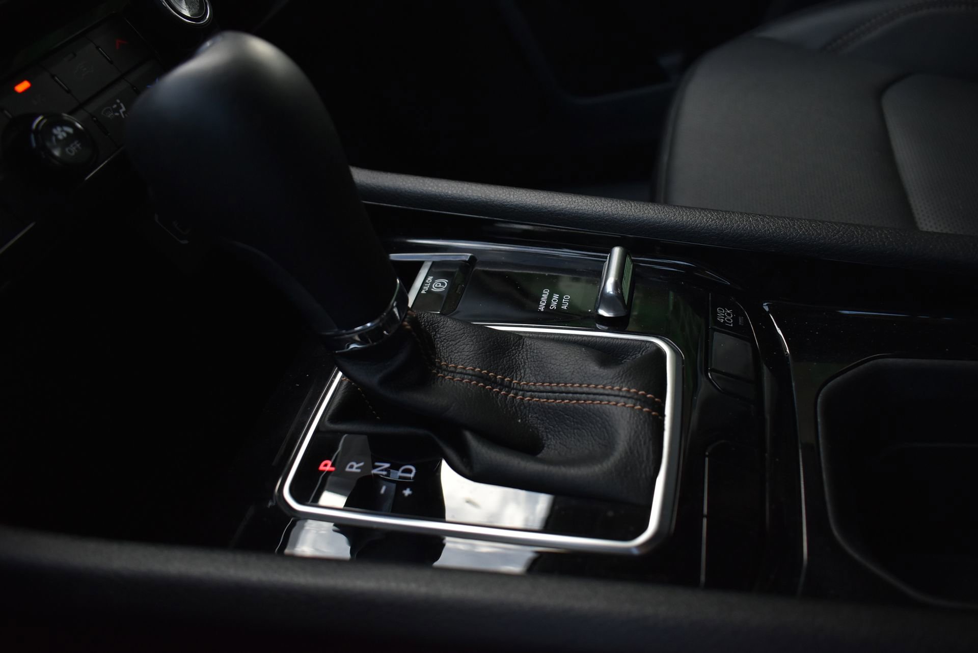 Used 2022 Jeep Compass Limited w/ Elite Group image 32