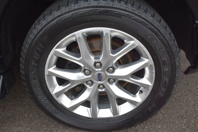 Used 2016 Ford Expedition Limited image 52