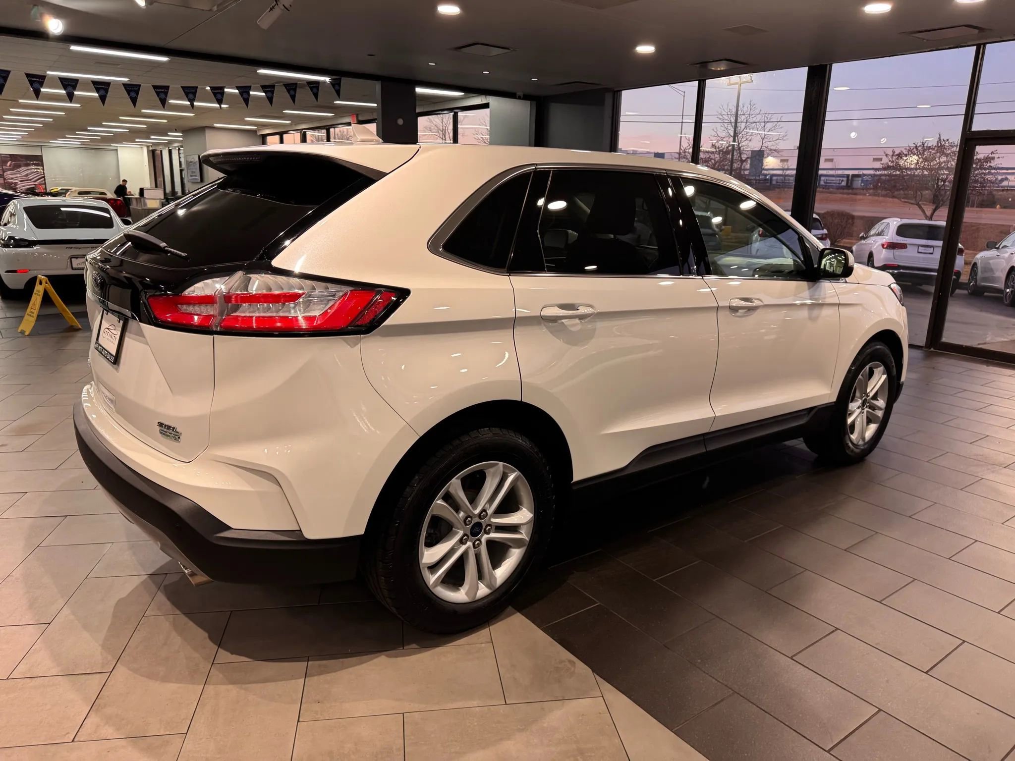 Used 2020 Ford Edge SEL w/ Cold Weather Package image 6