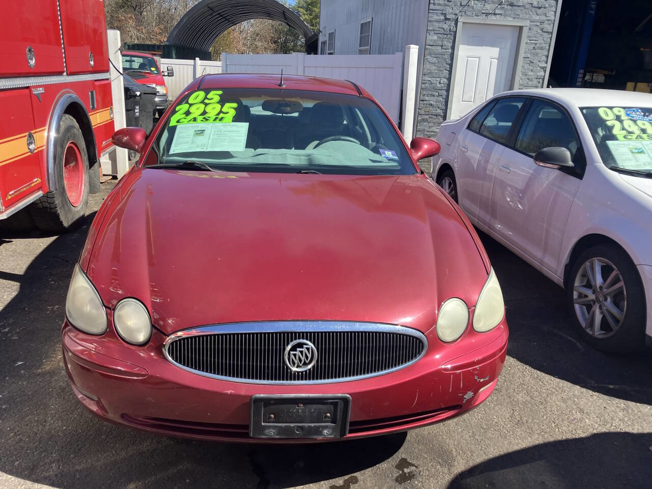 Used 2005 Buick LaCrosse CX w/ Silver Convenience Package image 4