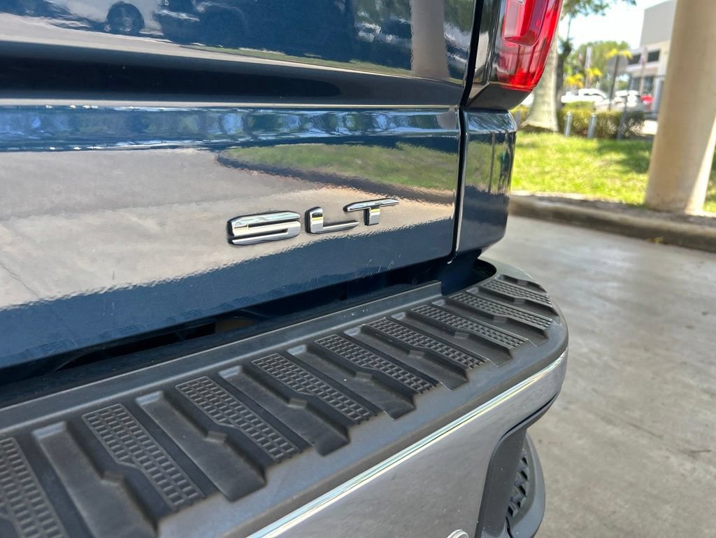 Used 2021 GMC Sierra 1500 SLT w/ SLT Premium Plus Package AWD/4WD image 20