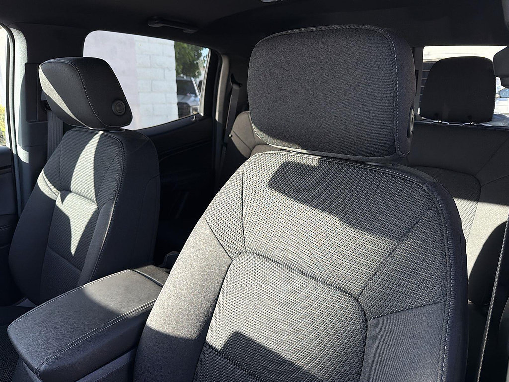 New 2026 GMC Canyon Elevation w/ Convenience Package RWD image 26