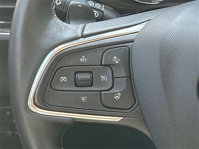 Used 2022 Buick Envision Essence w/ Safety Package image 25