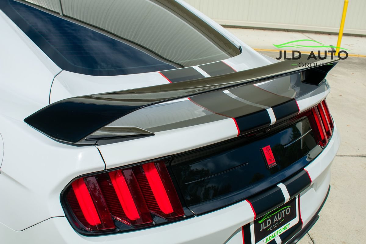 Used 2019 Ford Mustang Shelby GT350R w/ GT350R Equipment Group 920A RWD image 35