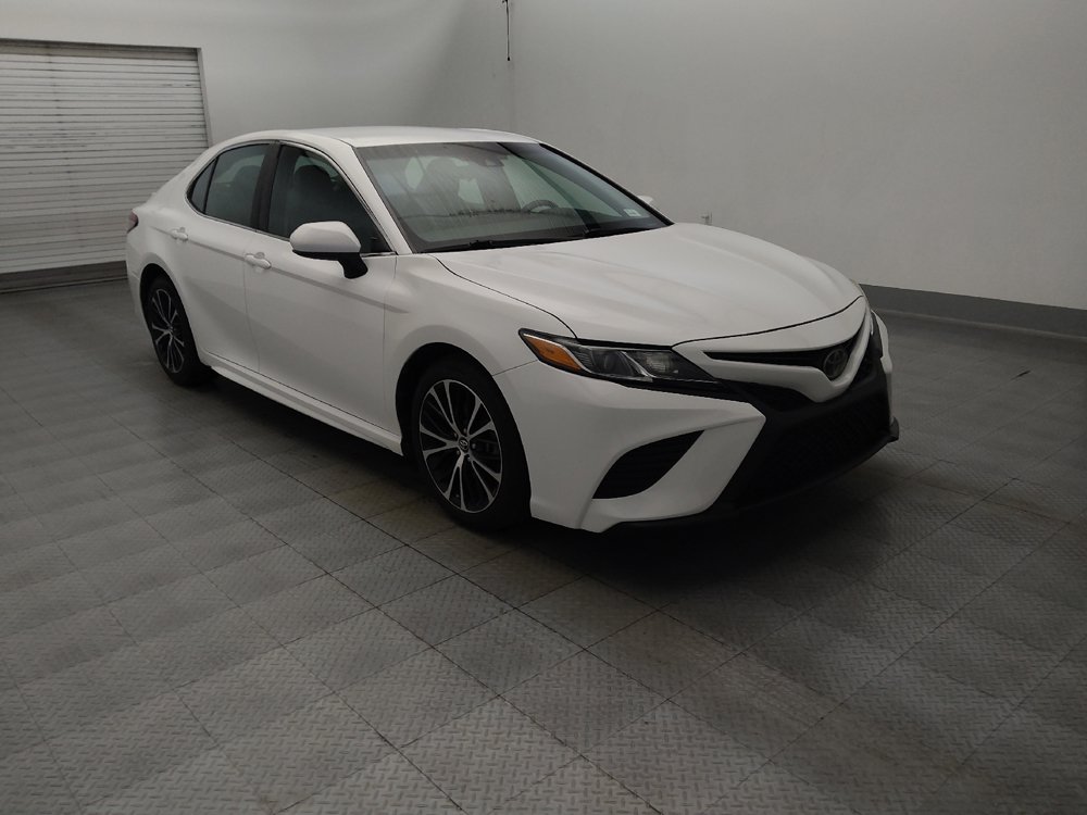 Used 2018 Toyota Camry SE FWD image 13