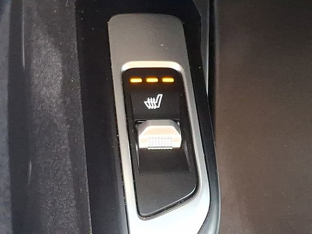 Certified 2022 Kia Sorento S image 25