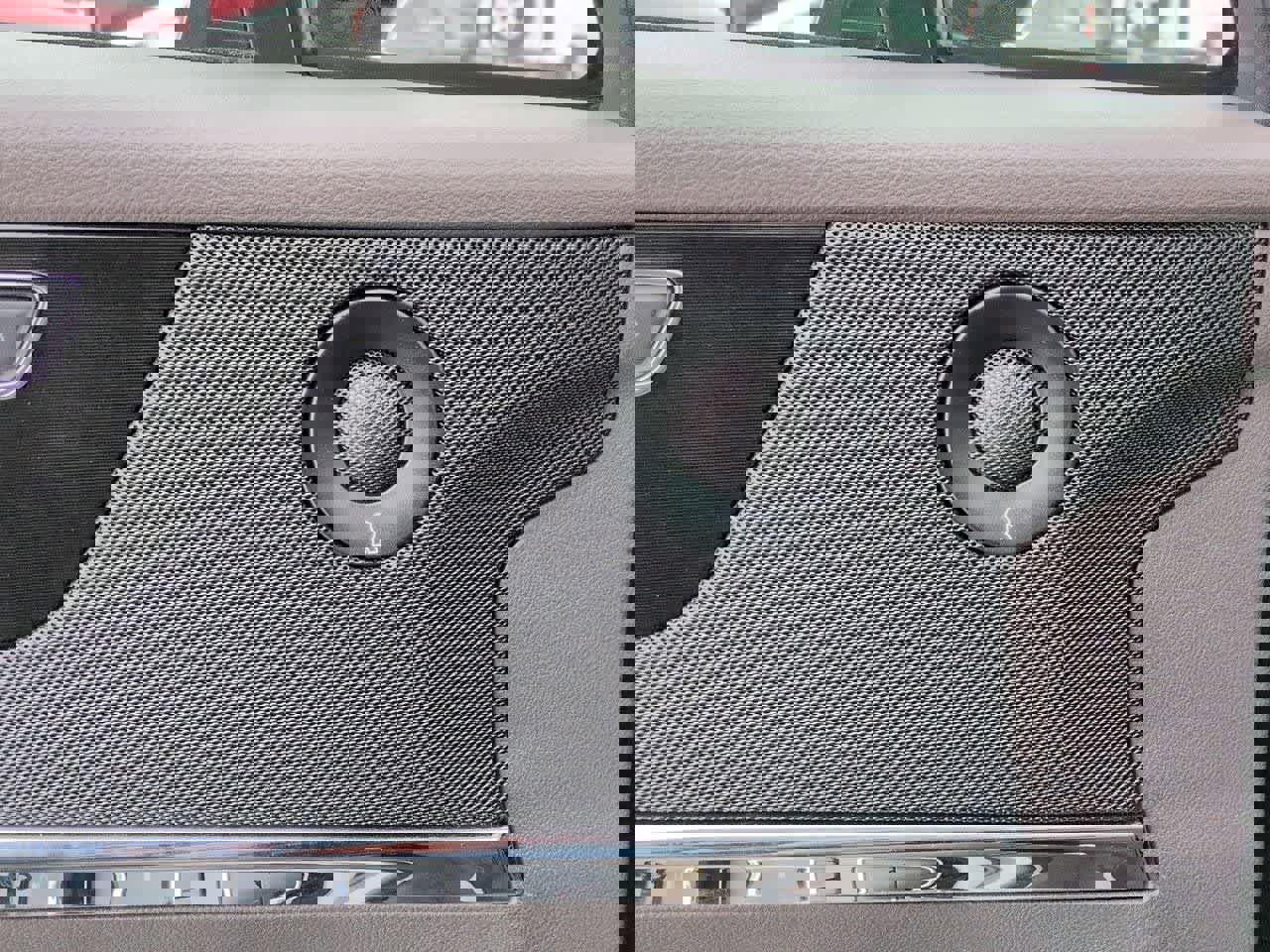 Used 2021 Lincoln Corsair Reserve w/ Equipment Group 201A image 32