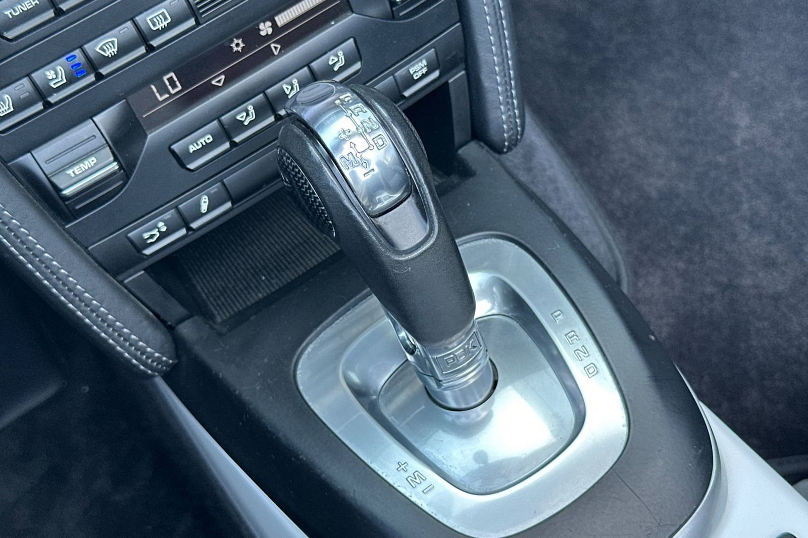 Used 2011 Porsche 911 Turbo image 27