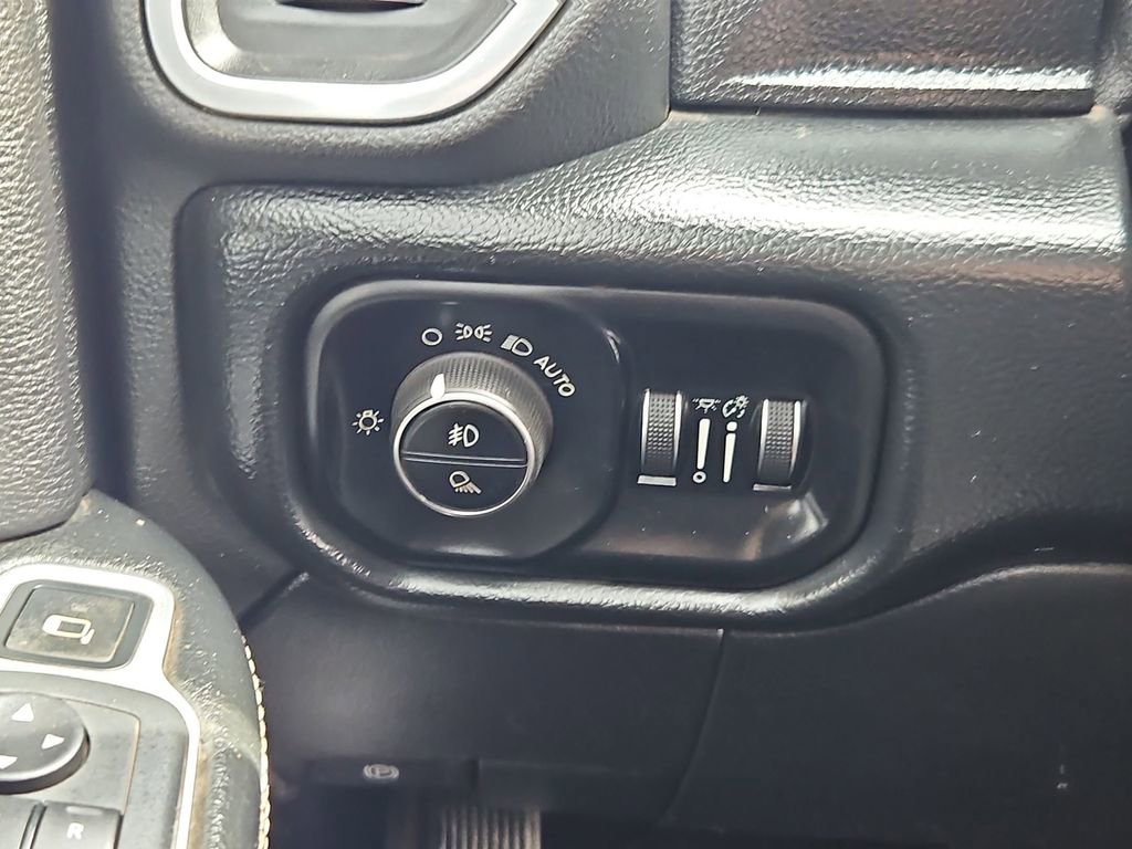 Used 2020 RAM 2500 Laramie w/ Night Edition image 18