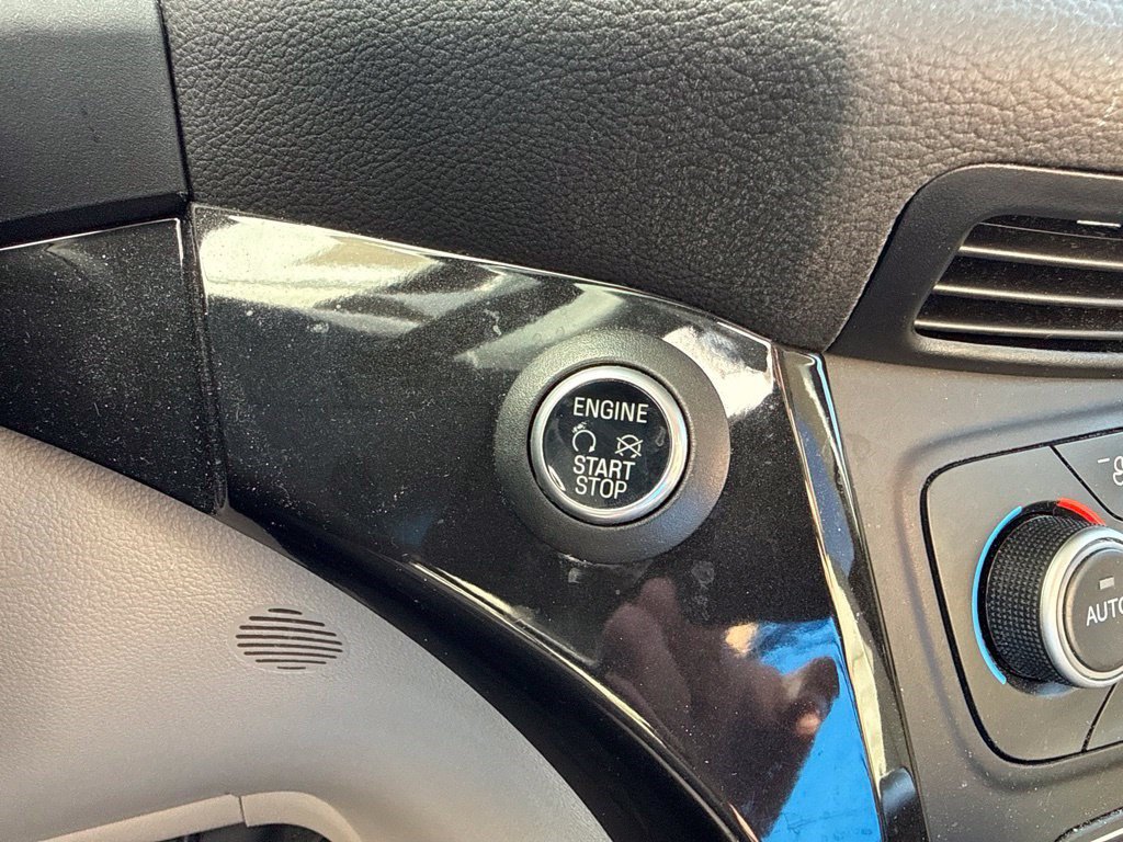 Used 2019 Ford Escape Titanium FWD image 16