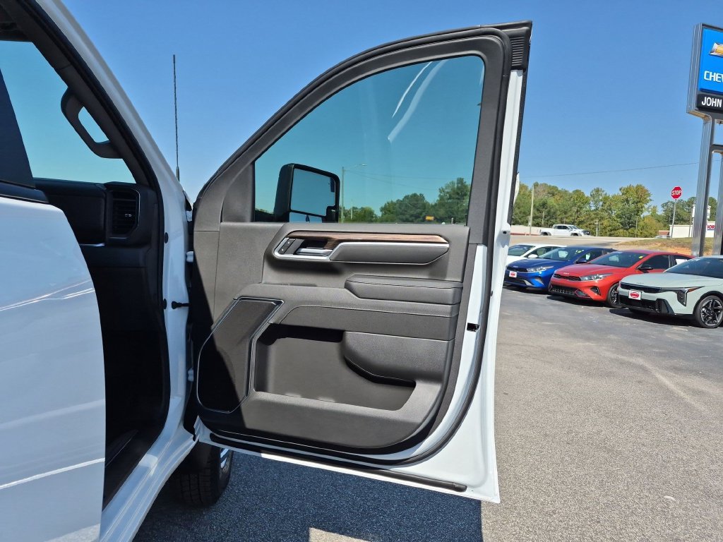 New 2026 Chevrolet Silverado 3500 LT w/ All Star Edition AWD/4WD image 32