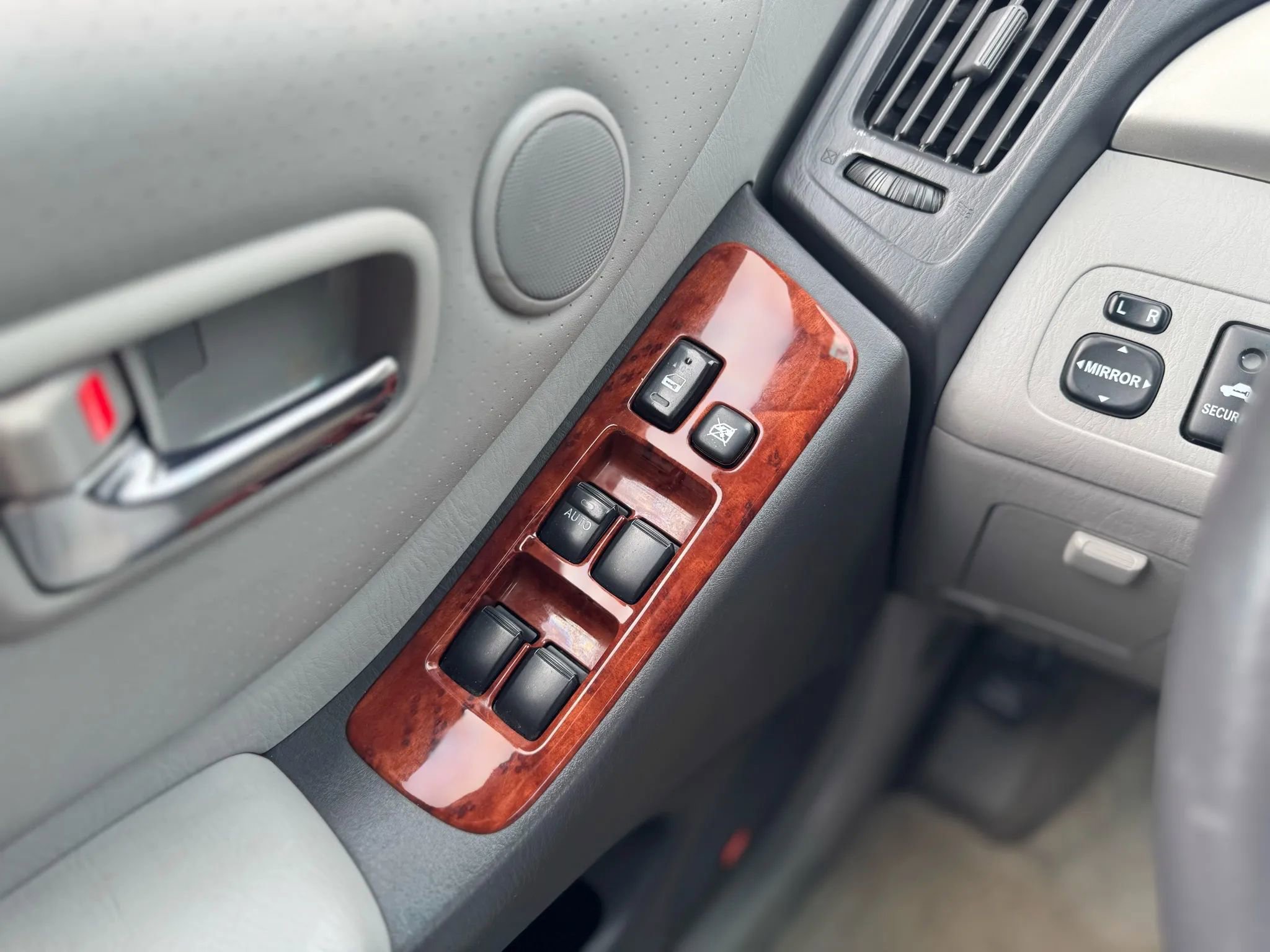 Used 2007 Toyota Highlander Limited image 38