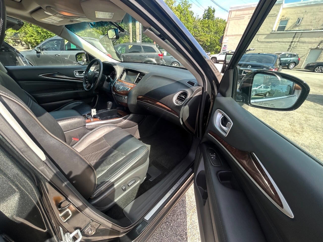 Used 2013 INFINITI JX35 AWD w/ Premium Pkg image 10