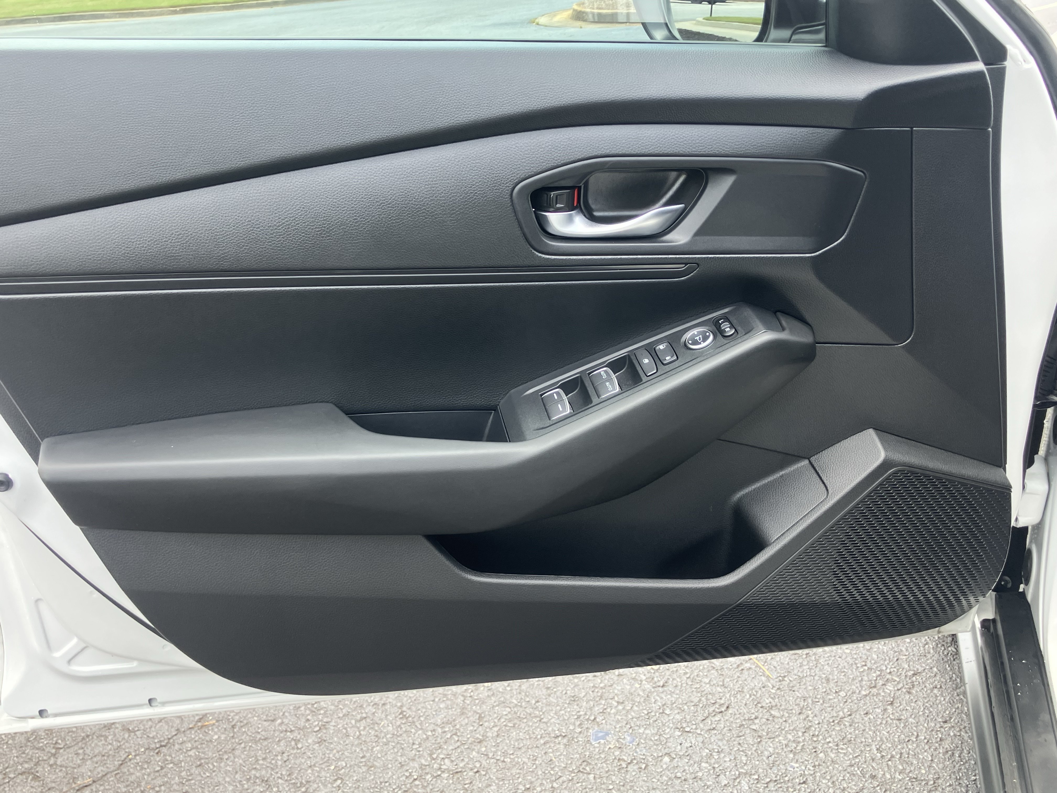Used 2025 Honda Accord LX image 14