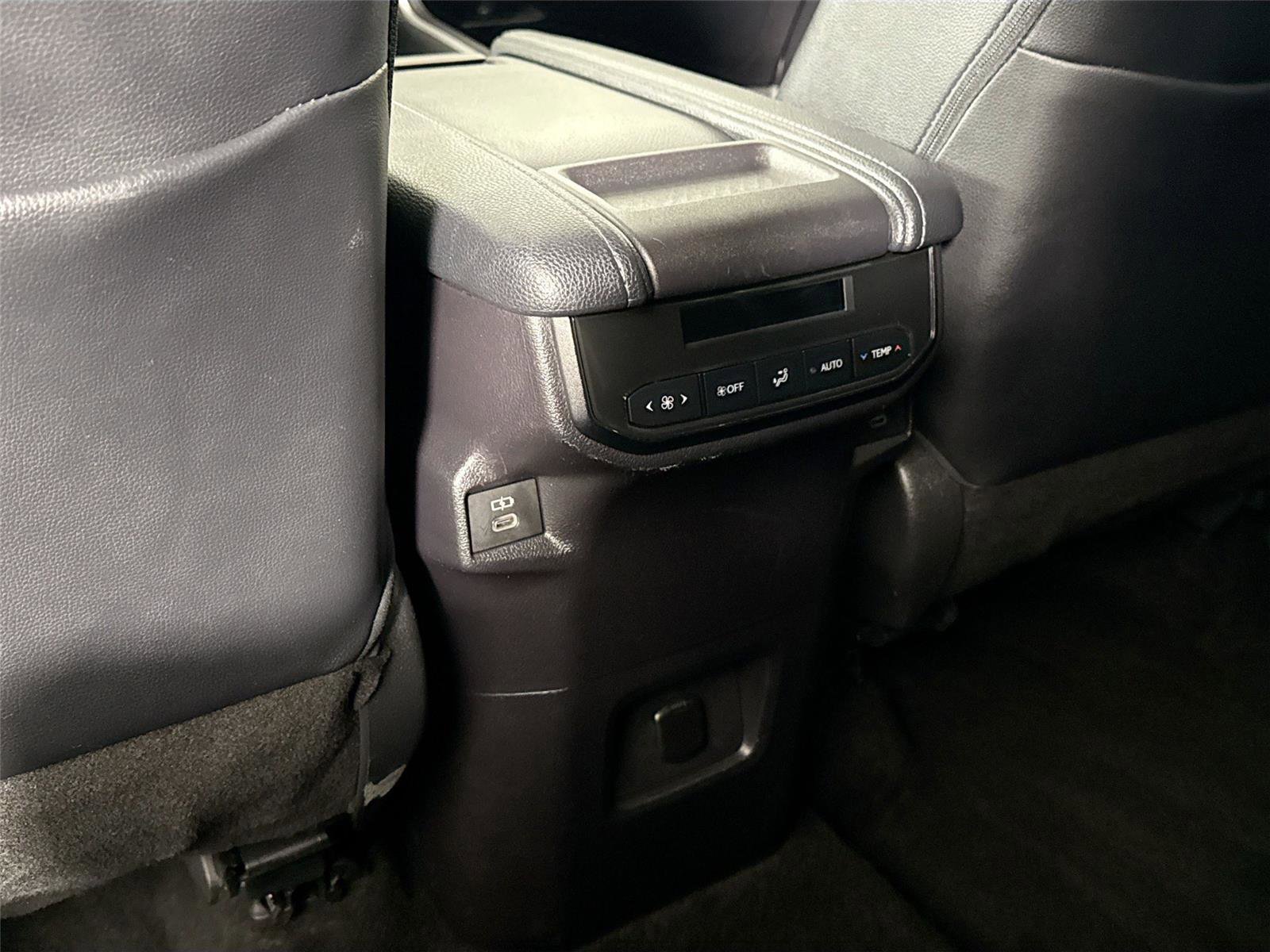 Certified 2025 Toyota Grand Highlander FWD image 34