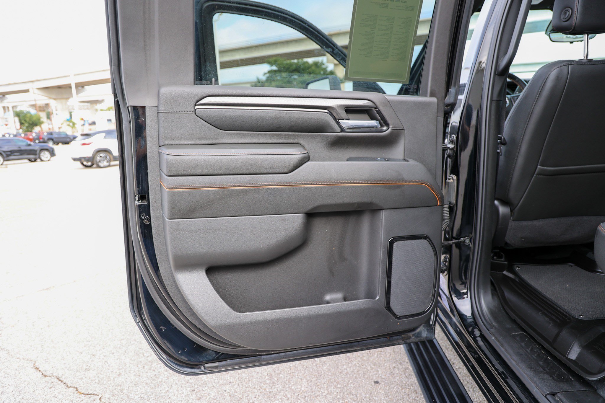 Used 2024 GMC Sierra 2500 AT4 w/ AT4 Premium Plus Package AWD/4WD image 44