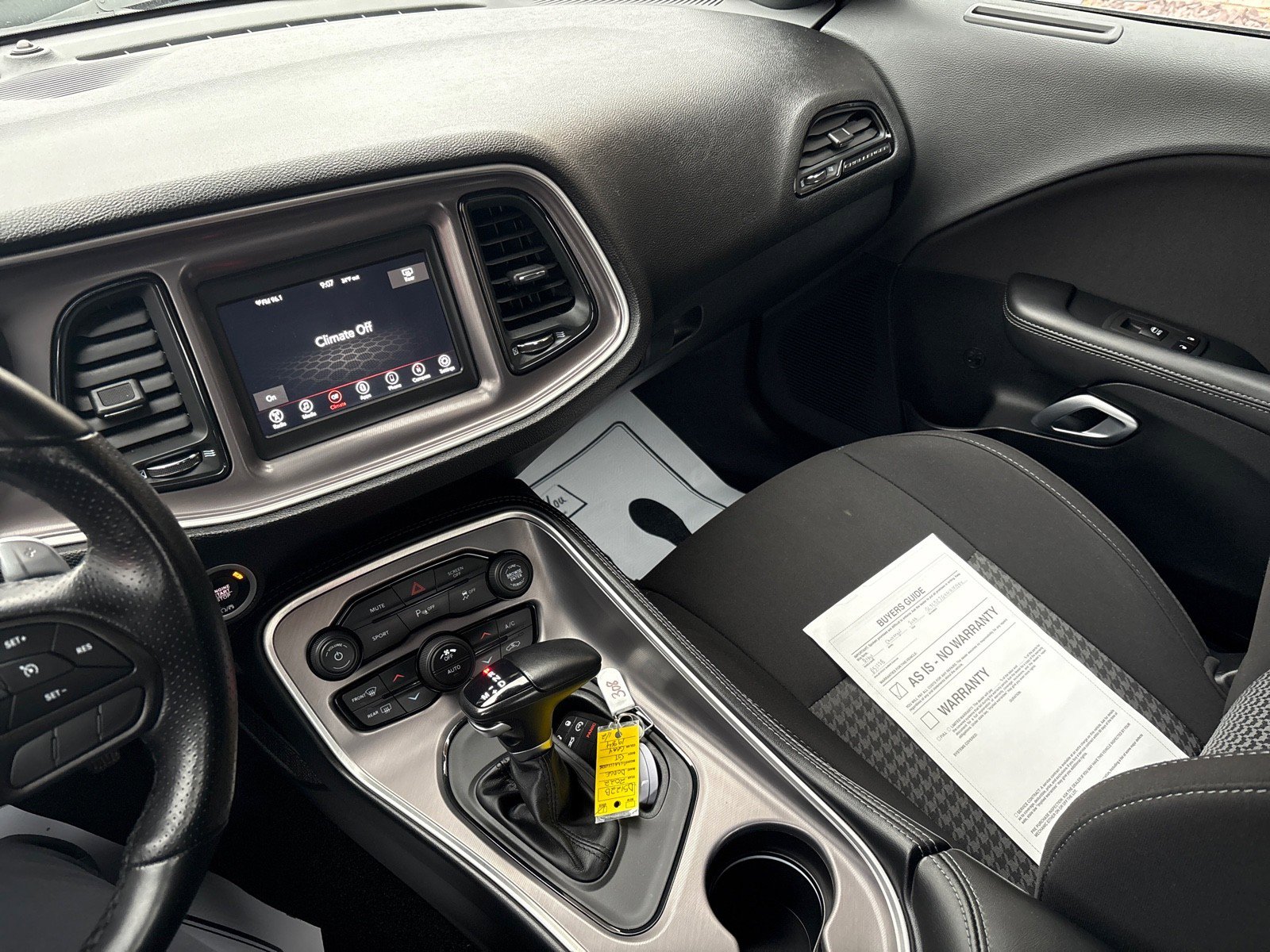 Used 2022 Dodge Challenger GT image 16