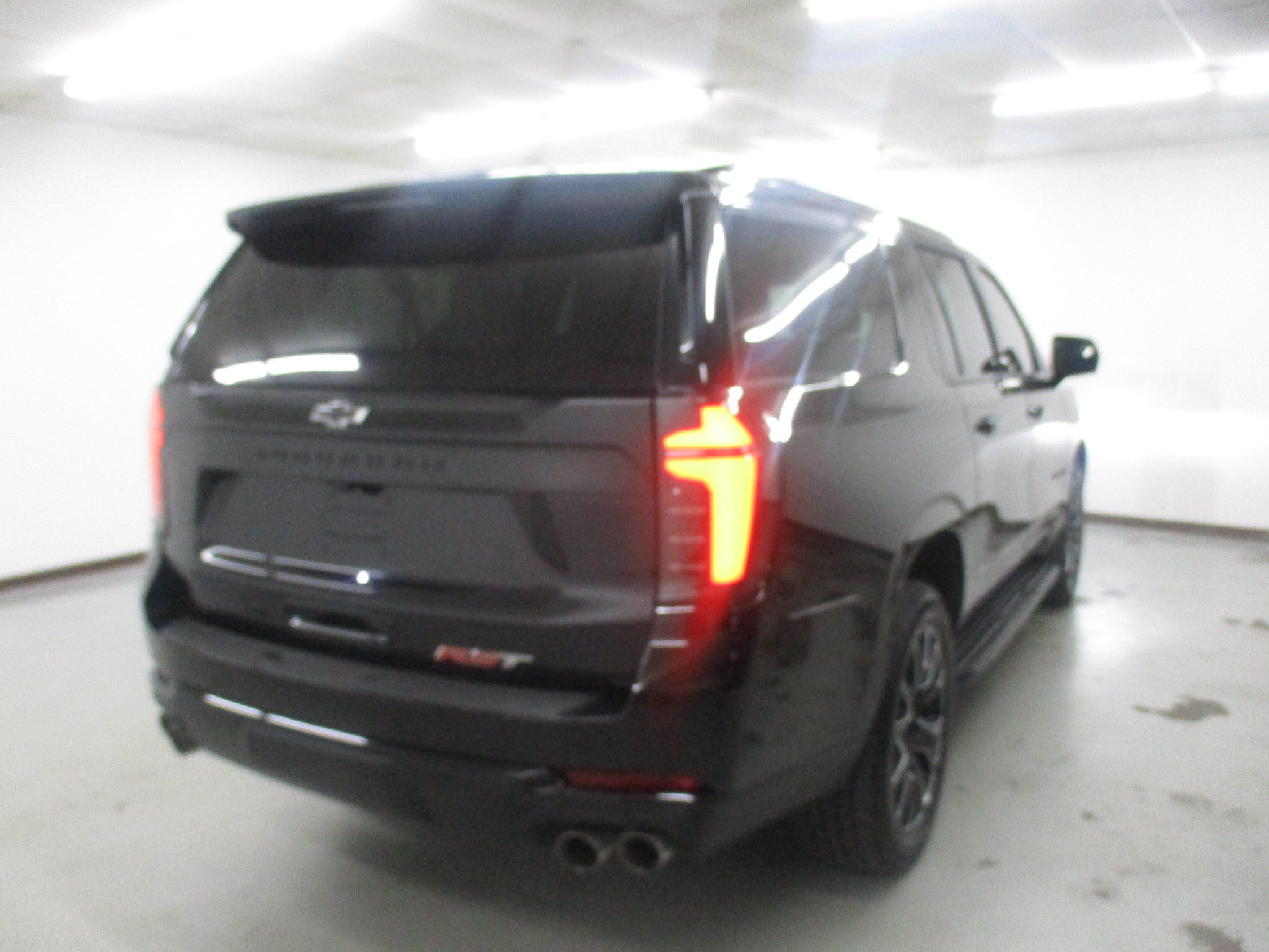 Used 2026 Chevrolet Suburban RST w/ Comfort Package AWD/4WD image 7