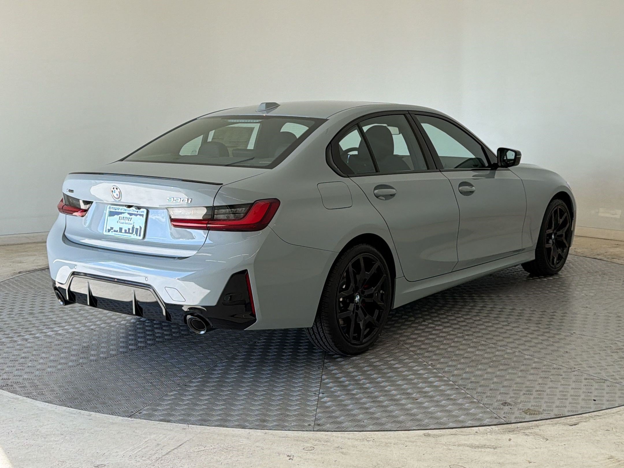 New 2026 BMW 330i xDrive Sedan w/ M Sport Package AWD/4WD image 9
