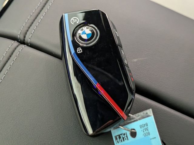 Used 2026 BMW M5 w/ Executive Package image 33