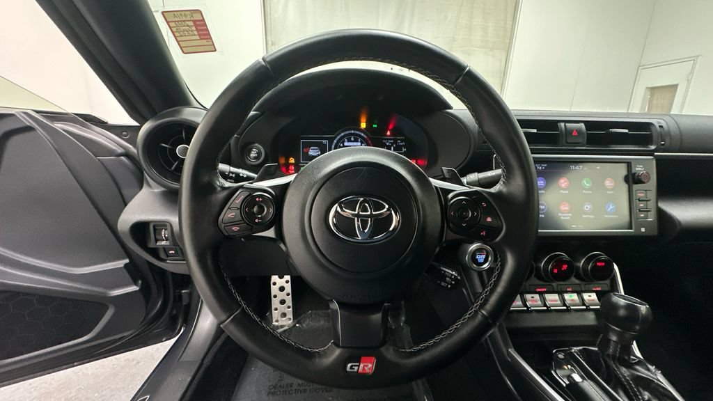 Used 2022 Toyota GR86 Premium RWD image 15