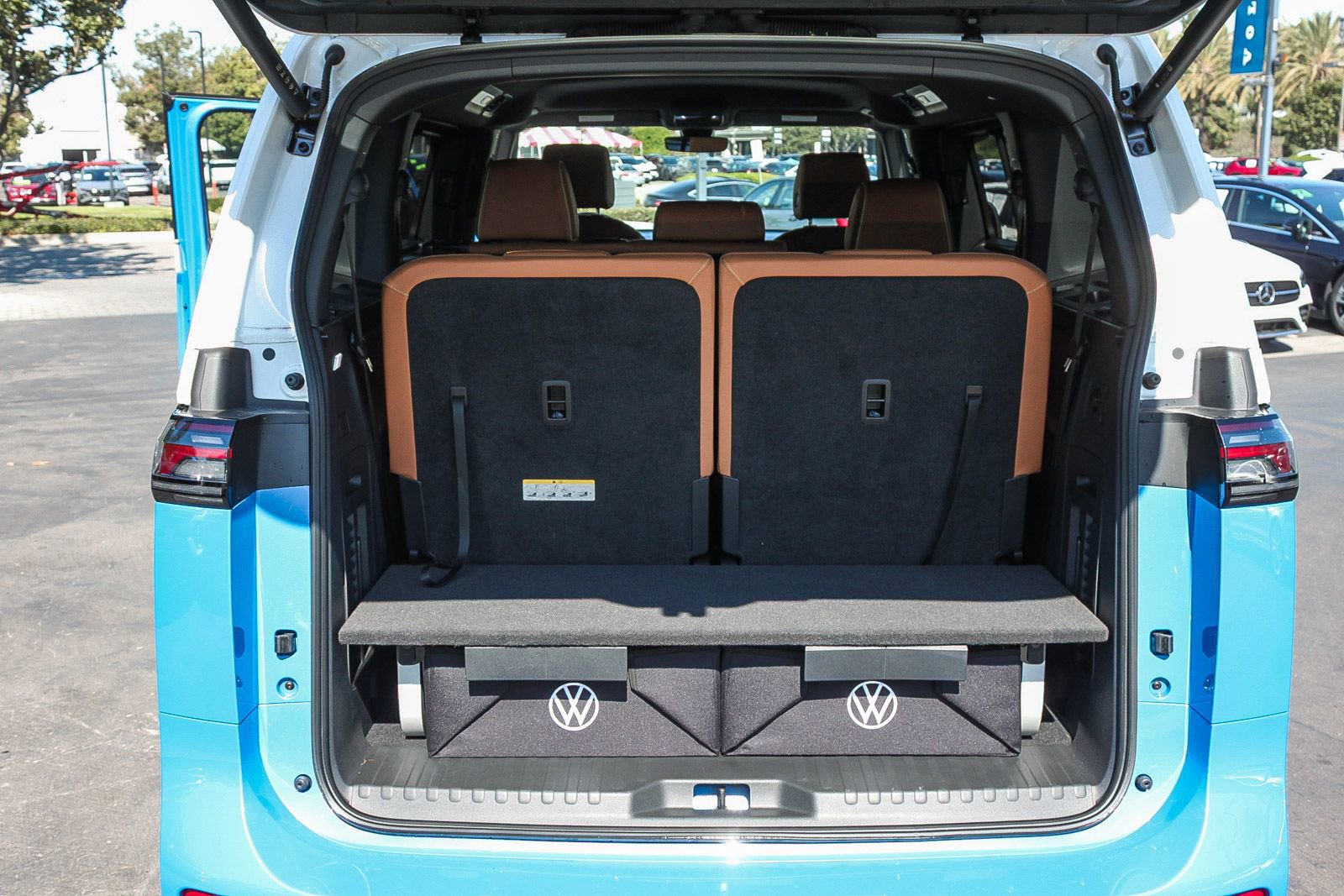 Used 2025 Volkswagen ID. Buzz Pro S Plus image 27