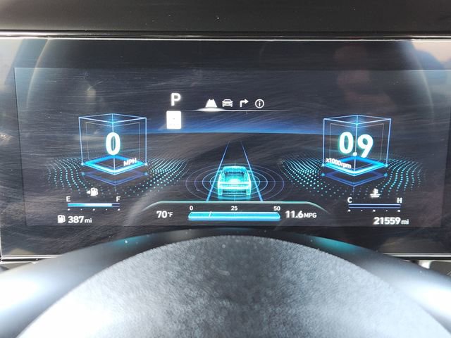 Used 2025 Hyundai Elantra SEL FWD image 14