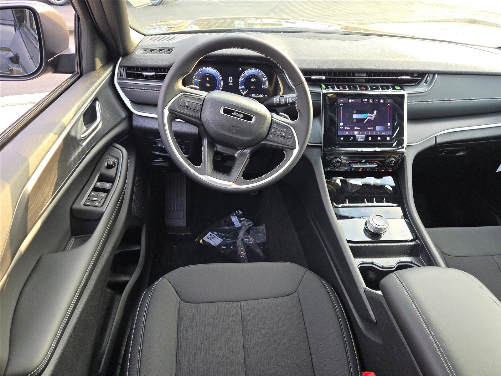 New 2025 Jeep Grand Cherokee Laredo w/ MOPAR Finishing Package image 20