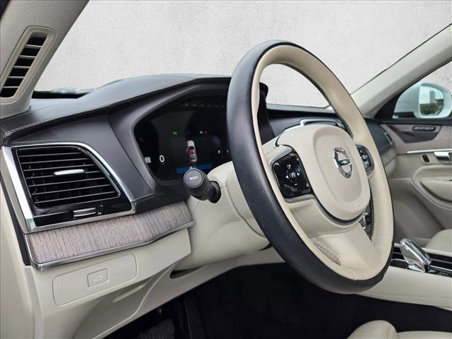 Used 2023 Volvo XC90 B6 Ultimate w/ Protection Package AWD/4WD image 9