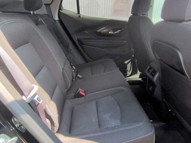 Used 2024 GMC Terrain SLE AWD/4WD image 27