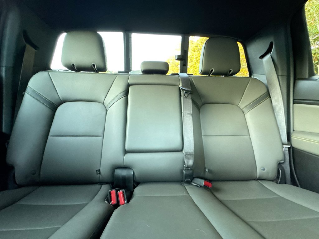 Used 2024 Chevrolet Colorado ZR2 w/ ZR2 Convenience Package III AWD/4WD image 33