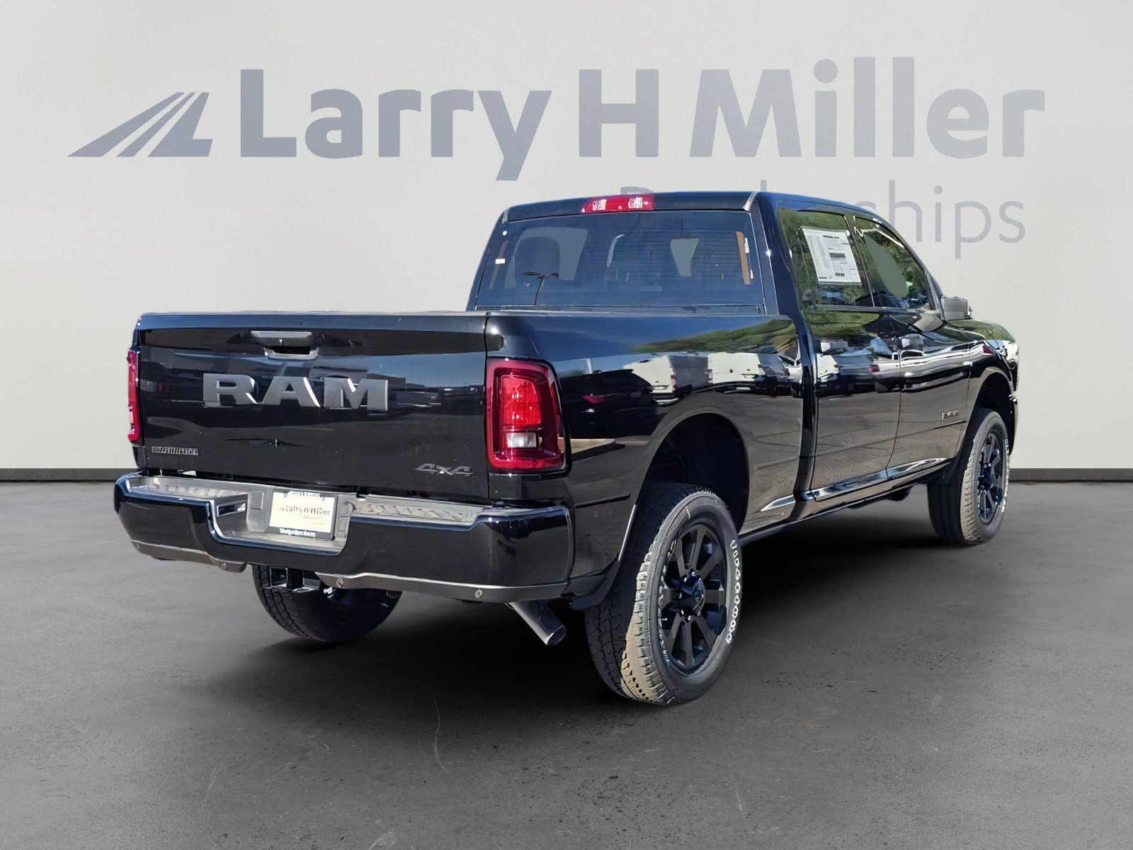 New 2026 RAM 2500 Big Horn AWD/4WD image 6