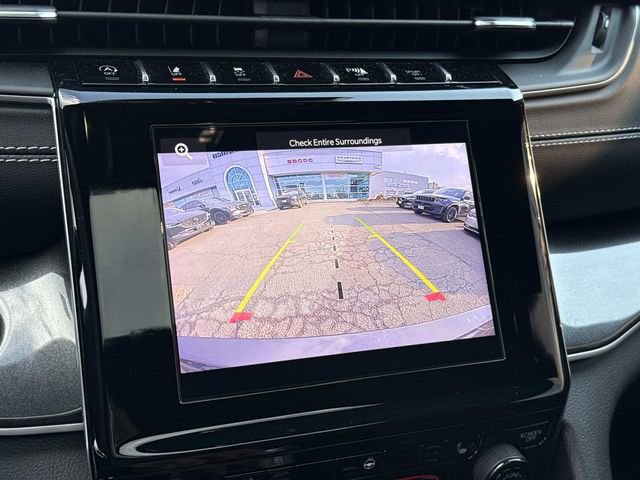 Used 2023 Jeep Grand Cherokee L Laredo image 24