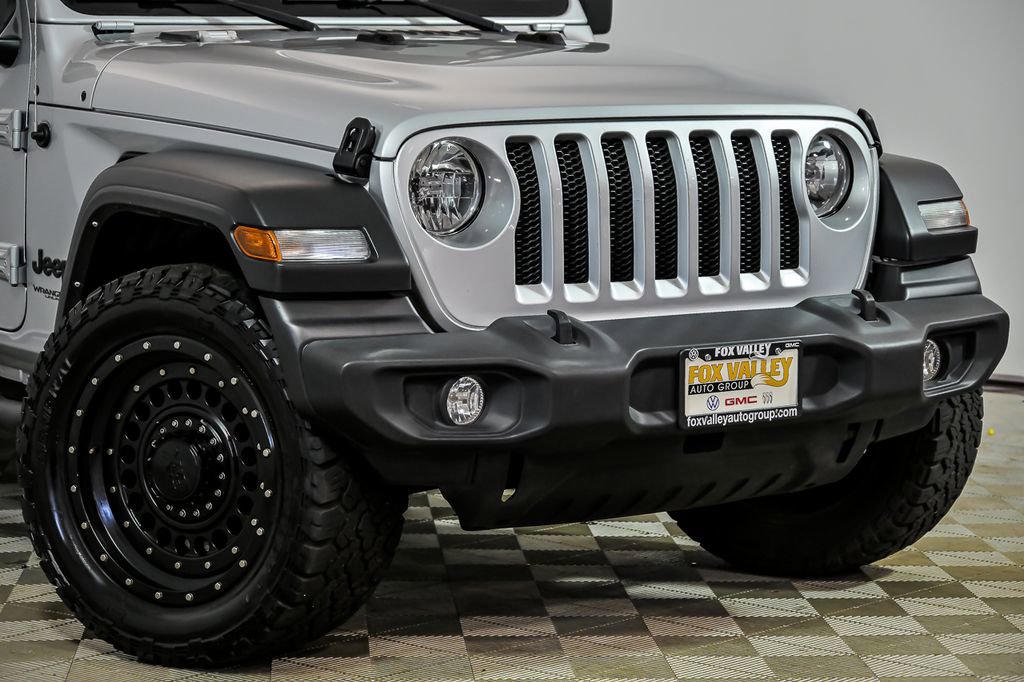Used 2022 Jeep Wrangler Unlimited Sport image 2