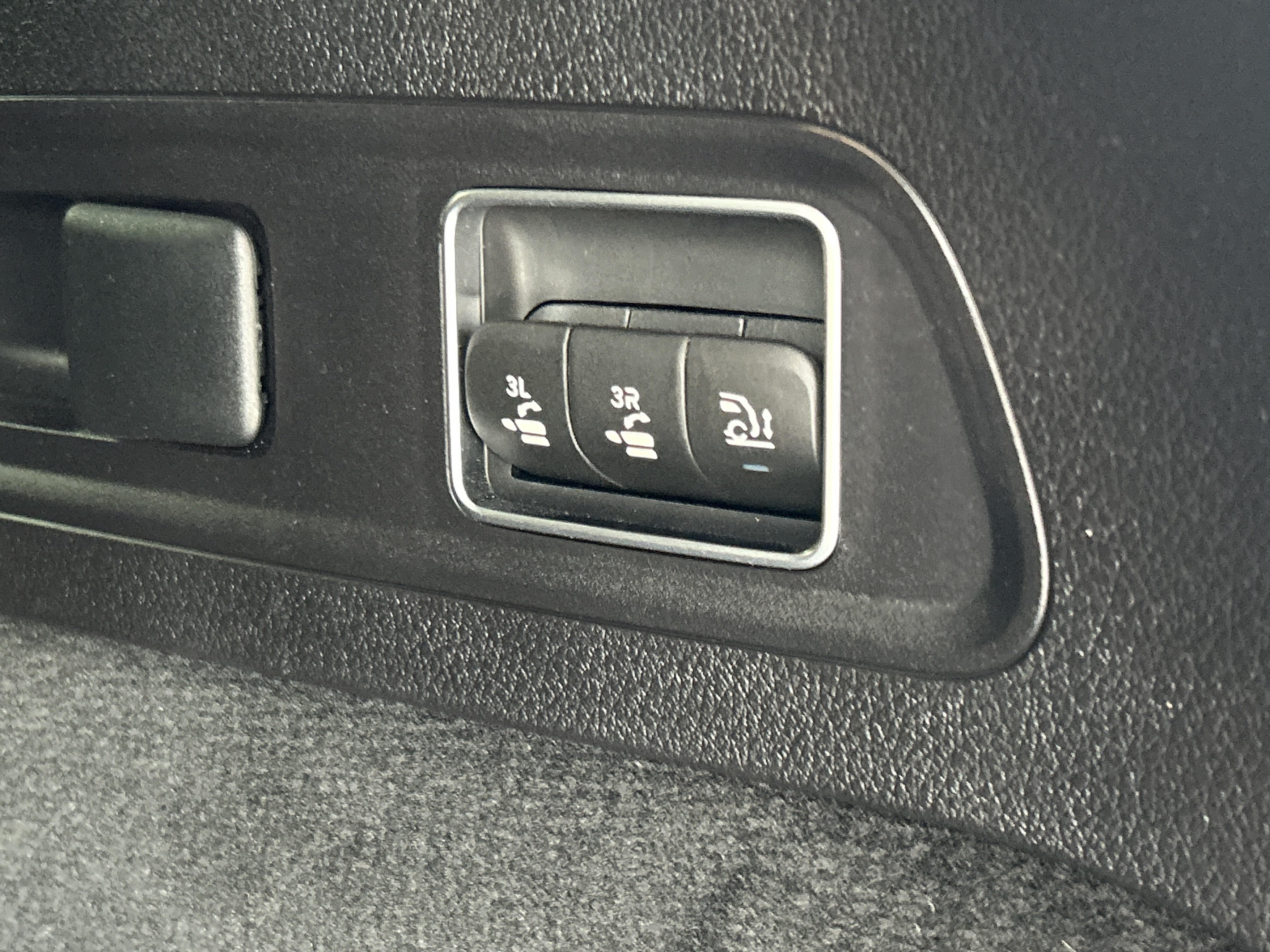 Certified 2024 Mercedes-Benz GLS 450 4MATIC image 12