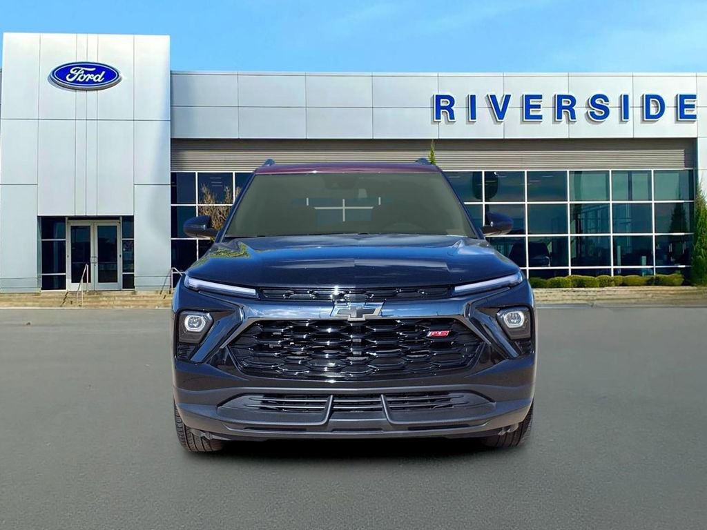Used 2024 Chevrolet TrailBlazer RS w/ Driver Confidence Package FWD image 2