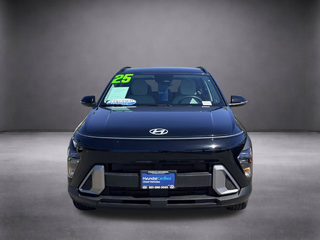 Certified 2025 Hyundai Kona SEL FWD image 3