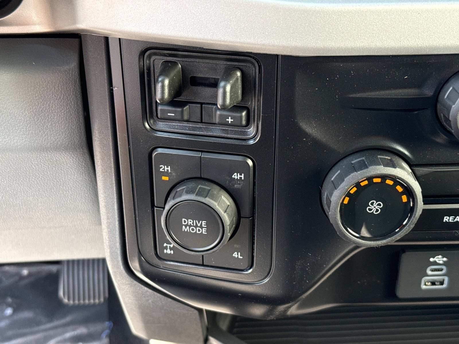 New 2026 Ford F250 XL w/ STX Appearance Package AWD/4WD image 17