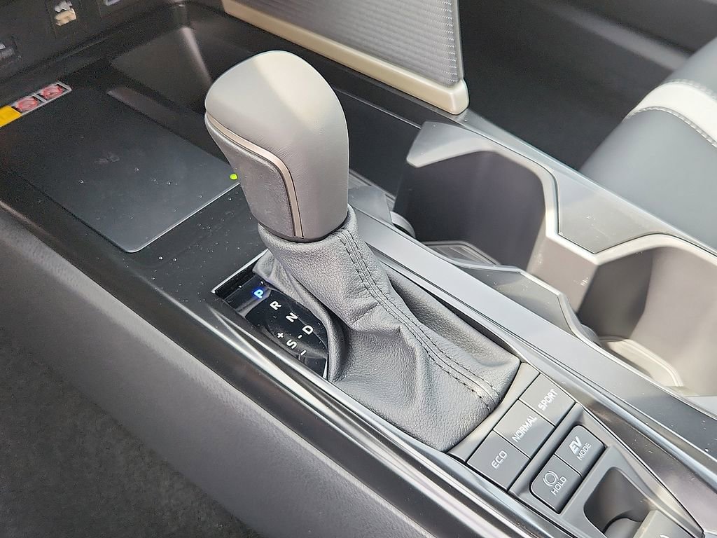 New 2026 Toyota Camry SE image 10