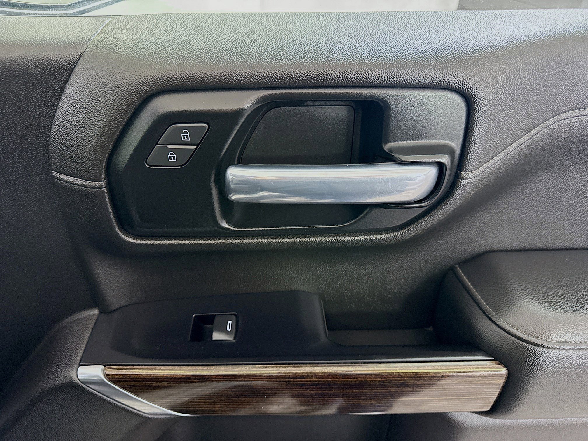 Used 2020 GMC Sierra 1500 Elevation w/ Elevation Value Package image 31