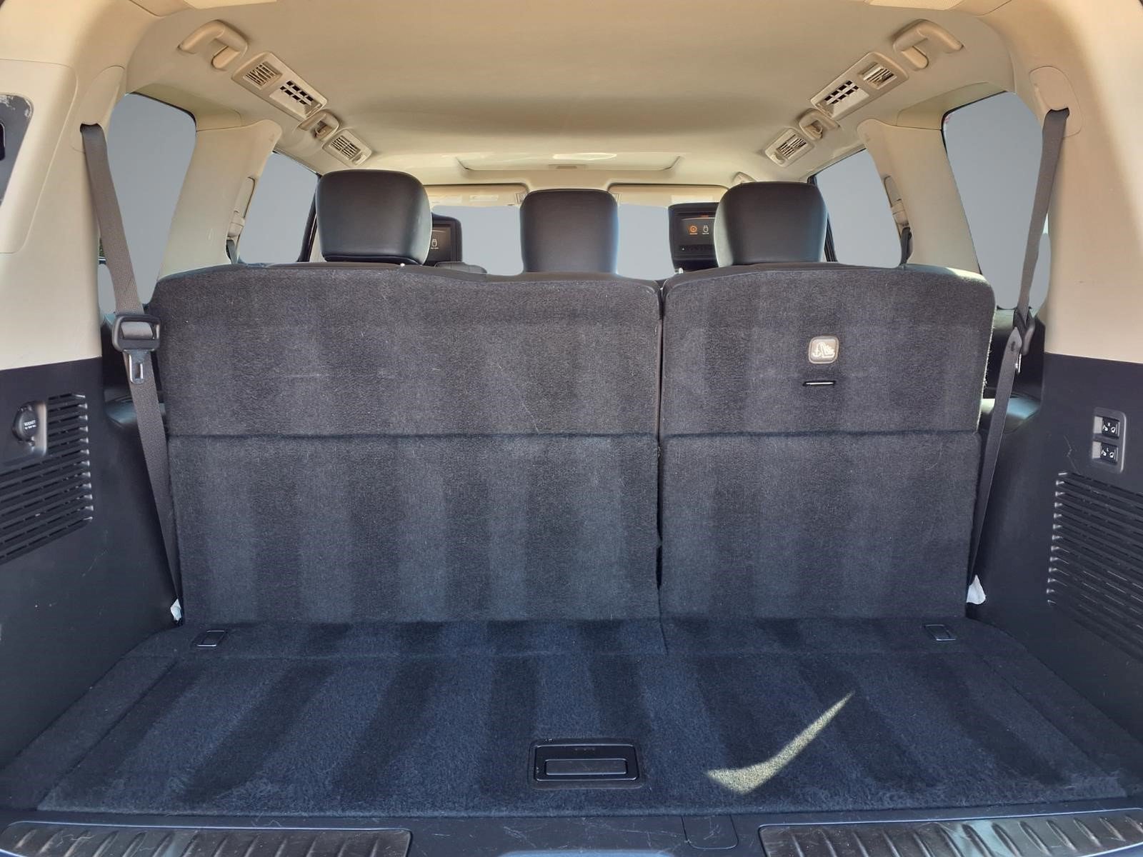 Used 2019 Nissan Armada Platinum AWD/4WD image 9