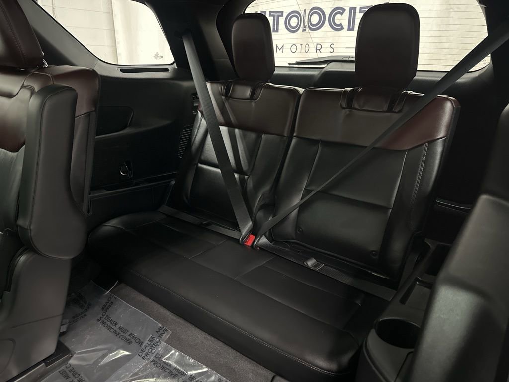 Used 2022 Ford Explorer Platinum w/ Equipment Group 601A AWD/4WD image 24