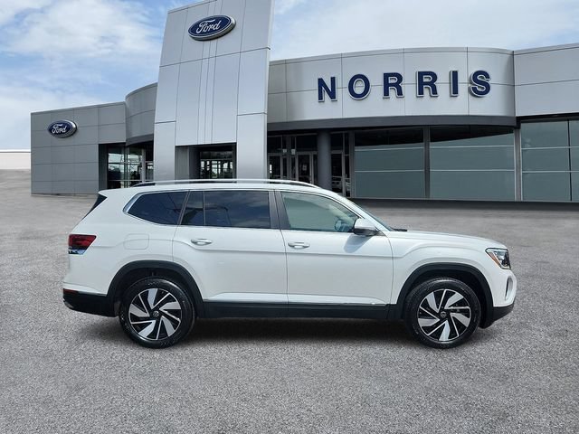 Used 2025 Volkswagen Atlas SEL AWD/4WD image 5