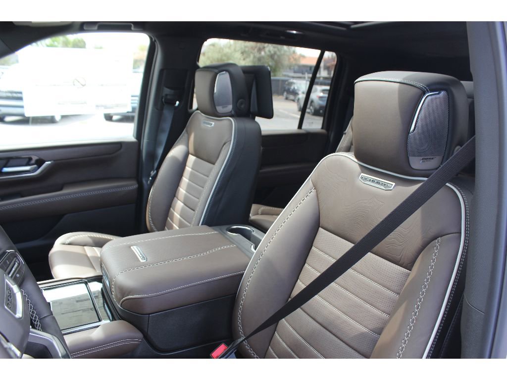 New 2026 GMC Yukon XL Denali Ultimate AWD/4WD image 2
